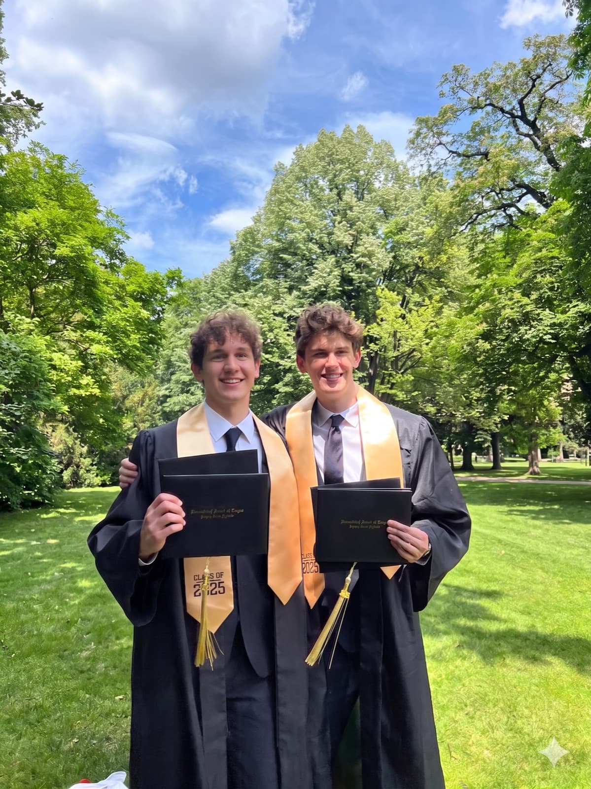 Aytek and Julian, co-founders of uni4real, at graduation